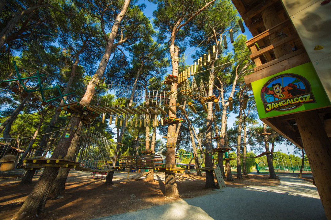 Jangalooz zabavni park