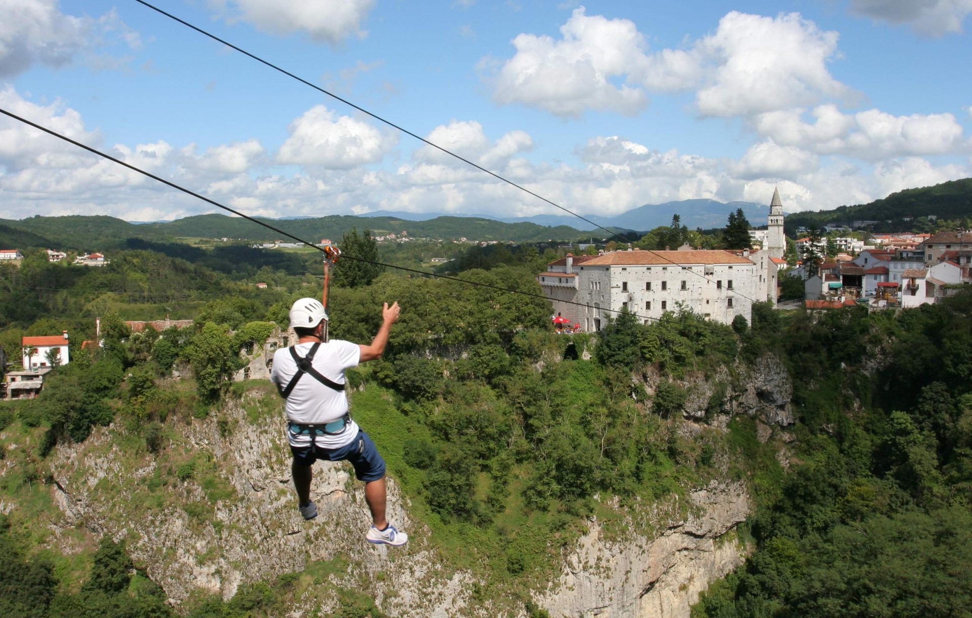 Zip line Paziska jama